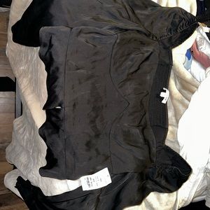 Fancy all black puffed up shoulder crop